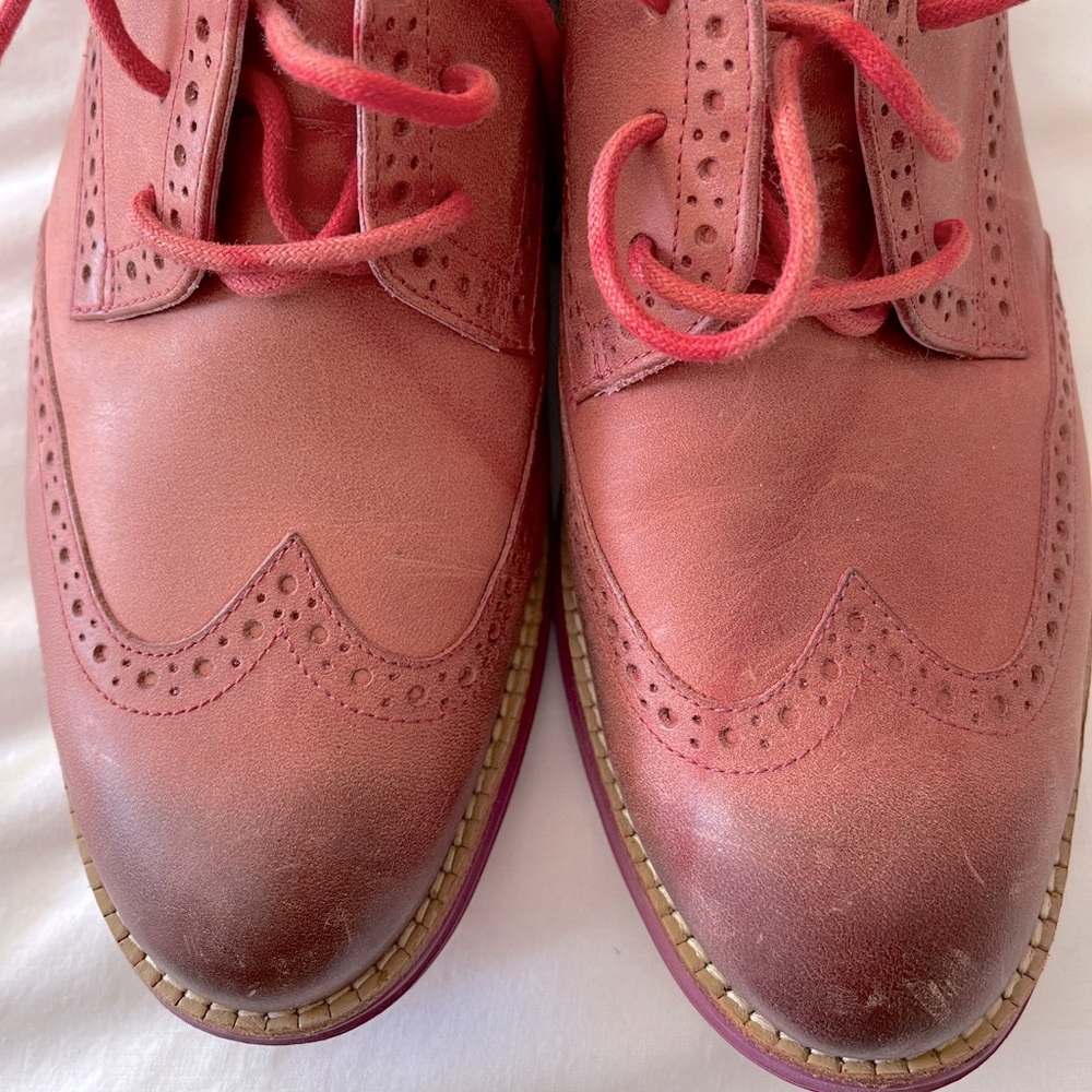 Cole Haan Red Suede Classic Saddle Shoes, sz 7.5 - Picture 2 of 10